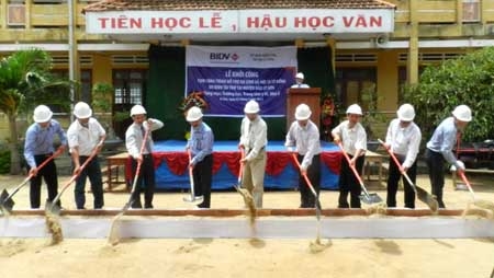  Lễ khởi công xây dựng cụm công trình an sinh xã hội Lý Sơn.