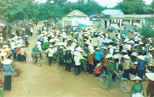Chợ Sơn Mỹ (Tịnh Khê) năm 1970.                                                                                   Ảnh: T.L