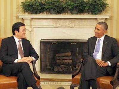 Tổng thống Hợp chủng quốc Hoa Kỳ Barack Obama đón và hội đàm với Chủ tịch nước Trương Tấn Sang. (Ảnh: Nguyễn Khang/TTXVN)