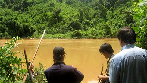 Thượng nguồn sông Đồng Nai , đoạn dự tính xây thủy điện (ảnh NLĐ)