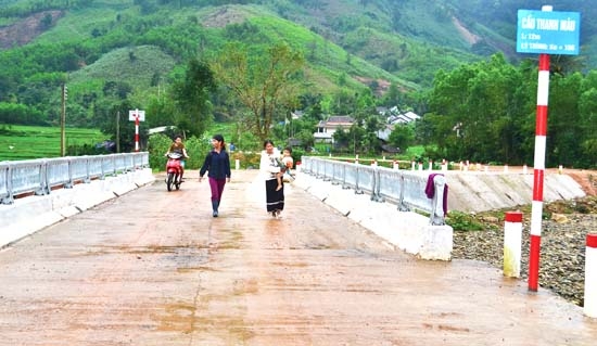Cầu Thanh Mâu hoàn thành, người dân nơi đây không phải mạo hiểm tính mạng với con suối Pà Giang