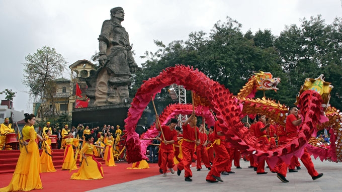 Màn múa rồng đẹp mắt kỷ niệm 225 năm chiến thắng Ngọc Hồi - Đống Đa - Ảnh: Việt Dũng