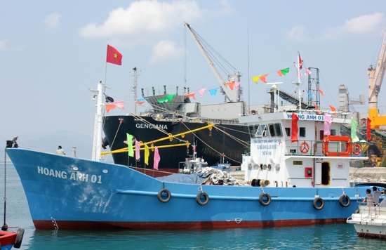 Tàu cá vỏ thép đầu tiên của ngư dân Quảng Ngãi