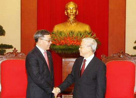    Tổng Bí thư Nguyễn Phú Trọng tiếp thân mật đồng chí Hồ Xuân Hoa và  Đoàn đại biểu Đảng Cộng sản Trung Quốc