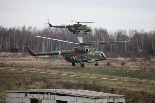 Các trực thăng Mi-8AMTSh trong một cuộc tập trận tại Nga.