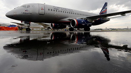 Máy bay Sukhoi Superjet 100 - Ảnh: Reuters