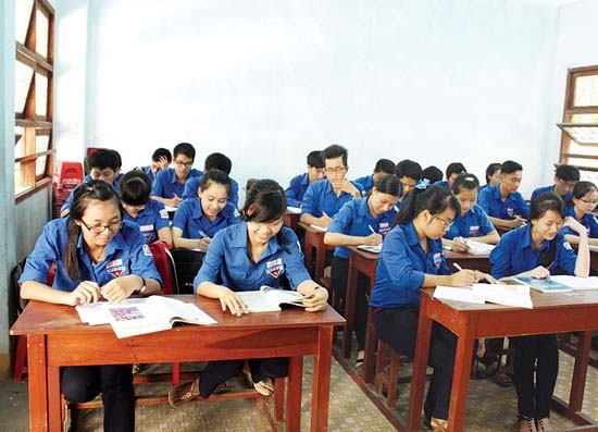 Học sinh Trường THPT chuyên Lê Khiết trong giờ học.