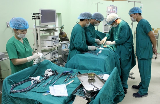 Ngoài nhân lực, bệnh viện cũng đã chuẩn bị tốt cơ số thuốc và máy móc thiết bị để cấp cứu, phẫu thuật cho những ca bệnh nặng trong Tết