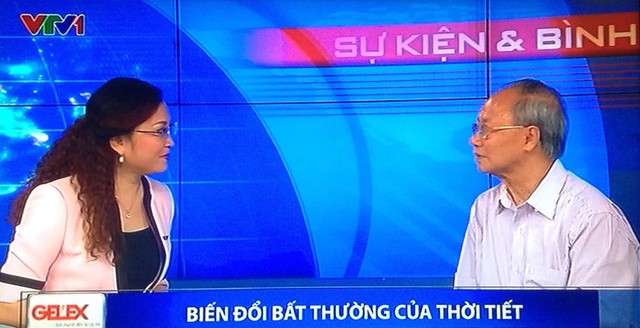 GS-TS Nguyễn Đức Ngữ và người dẫn chương trình - Nhà báo Xuân Dung.