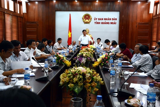 Phó Chủ tịch UBND tỉnh Phạm Trường Thọ phát biểu tại buổi họp báo.