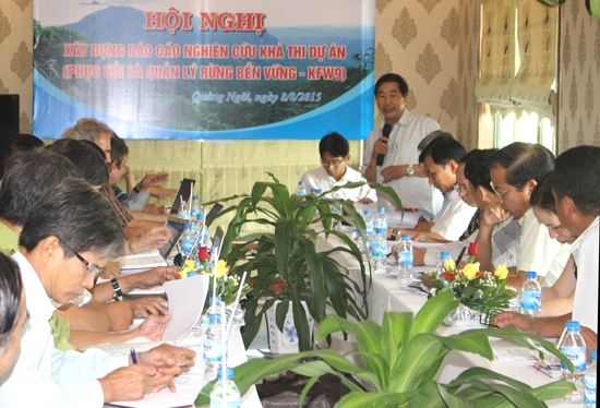 Các đại biểu dự Hội nghị xây dựng báo cáo Dự án khả thi KfW9  tại Quảng Ngãi. 					    Ảnh: N.K