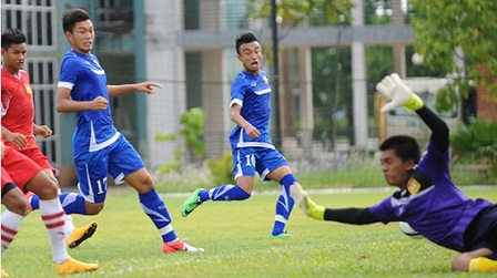 U19 Việt Nam (xanh) thi đấu giao hữu khá tốt trước giải khu vực. Ảnh: BĐ.