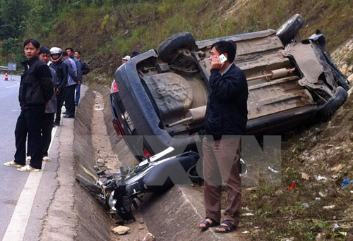 Hiện trường vụ tai nạn giao thông ở Điện Biên. (Ảnh: Xuân Tư/TTXVN)