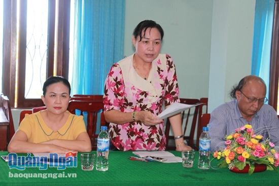 Đồng chí Trương Thị Xuân Hồng - Phó Chủ tịch HĐND tỉnh phát biểu tại buổi làm việc với huyện Sơn Tây.