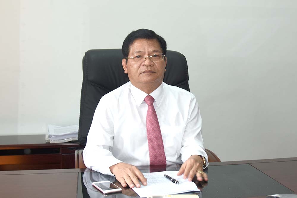 Bí thư Tỉnh ủy Lê Viết Chữ trả lời phỏng vấn Báo Quảng Ngãi về công tác bầu cử