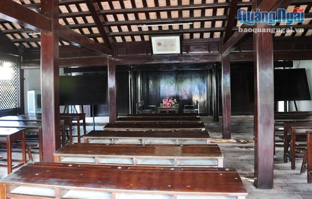 Phòng học được phục chế, tôn tạo như lúc thầy giáo Nguyễn Tất Thành dạy học 
