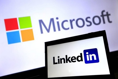  Microsoft đã bất ngờ thâu tóm LinkedIn với mức giá “khủng”