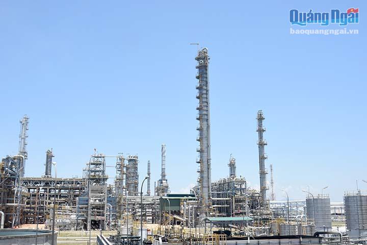 Nhà máy lọc dầu Dung Quất trở thành động lực cho phát triển KKT Dung Quất