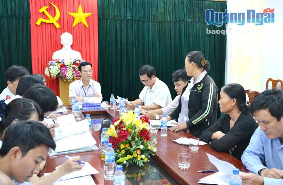 Phó Chủ tịch UBND tỉnh Đặng Ngọc Dũng tiếp bà Ao Thị Út và Nguyễn Thị Đoàn.