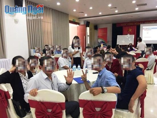 Thành viên ở Quảng Ngãi tham gia một cuộc hội thảo tại khách sạn Cẩm Thành. Ảnh được lấy từ một trang mạng M5 Quảng Ngãi.