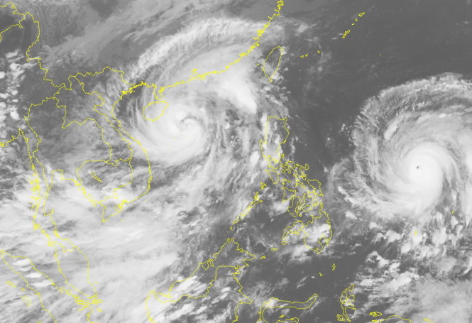 Hình ảnh vệ tinh 2 bão số 7 và bão HAIMA (ảnh TTDBKTTV)