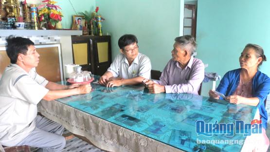Huyện Bình Sơn chú trọng tuyên truyền, nâng cao tỷ lệ nông dân tham gia BHYT, BHXH tự nguyện.