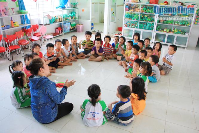 Lớp học mầm non ở Phổ Khánh    
