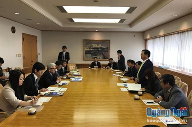 Bí thư Tỉnh uỷ Lê Viết Chữ phát biểu tại buổi làm việc với lãnh đạo thành phố Kobe, Nhật Bản.