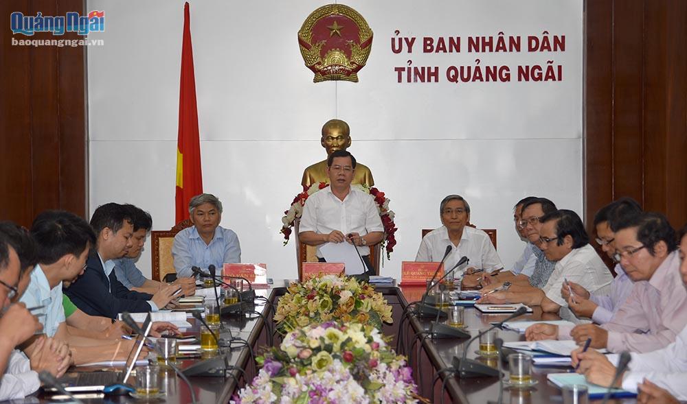 Phó Chủ tịch UBND tỉnh Đặng Văn Minh phát biểu tại buổi họp 
