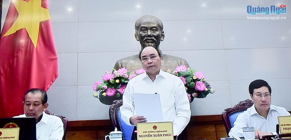 Thủ tướng Chính phủ Nguyễn Xuân Phúc phát biểu tại phiên họp (ảnh chụp qua màn hình)