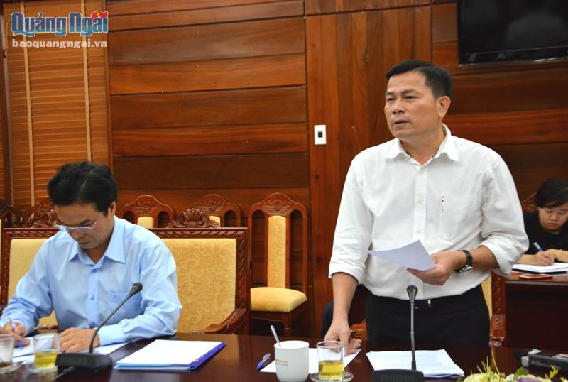 Phó Bí thư Tỉnh ủy Trần Văn Minh phát biểu tại cuộc họp.