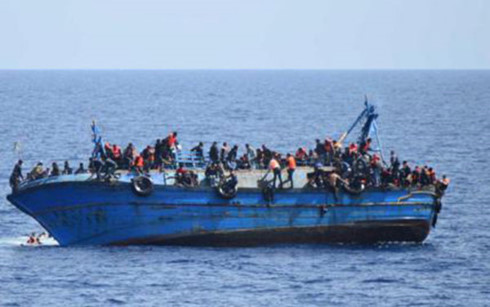 Người di cư vượt biển với mong muốn đến miền đất hứa châu Âu (Ảnh: affaritaliani)