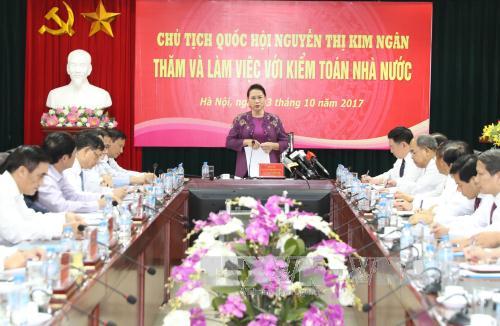 Chủ tịch Quốc hội Nguyễn Thị Kim Ngân đã thăm và làm việc với KTNN. Ảnh: TTXVN