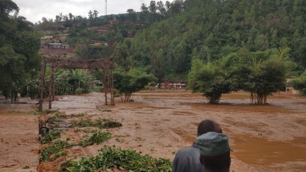 Mưa lũ và lở đất tàn phá nhiều khu vực ở Rwanda.