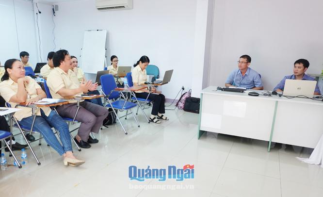 Chi nhánh Viettel Quảng Ngãi hướng dẫn các bộ phận nghiệp vụ của Vinasoy vận hành hệ thống sử dụng, phát hành hóa đơn điện tử