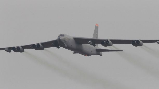 Một máy bay ném bom B-52 của Mỹ (Ảnh: Reuters)