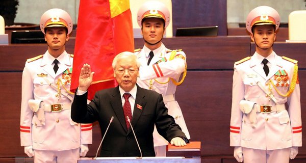 Chủ tịch nước tuyên thệ nhậm chức