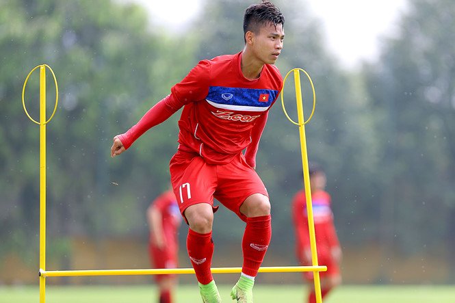 Chấn thương của Văn Thanh nặng hơn chẩn đoán ban đầu để chính thức chia tay AFF Cup, Asian Cup trong màu áo tuyển Việt Nam
