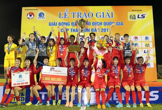 Hà Nam lần đầu vô địch bóng đá nữ Việt Nam