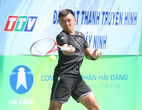 Hoàng Nam lần đầu vào chung kết Giải Futures 