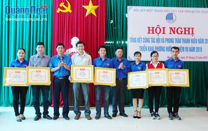Hội LHTN Việt Nam tỉnh tuyên dương những cá nhân, tập thể xuất sắc trong các hoạt động xã hội từ thiện và phong trào thanh niên năm 2018.
