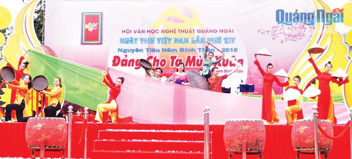Chương trình Ngày thơ Việt Nam- nơi hội tụ những người yêu thi ca.    