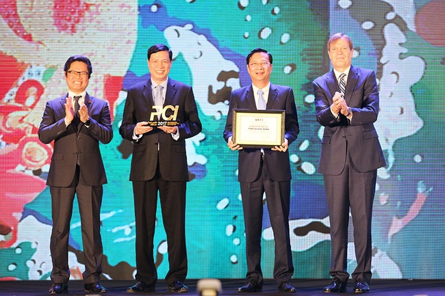 Năm 2017, Quảng Ninh lần đầu tiên giành vị trí dẫn đầu toàn quốc trong bảng xếp hạng PCI.