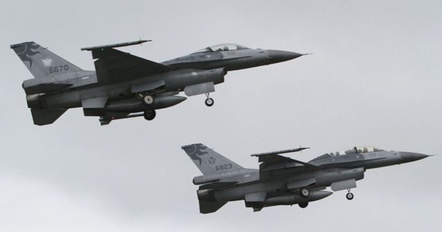  Trước đó, vào giữa tháng 4, Washington tuyên bố đã đồng ý bán chương trình hỗ trợ huấn luyện phi công và bảo dưỡng chiến đấu cơ F-16 cho Đài Loan. Ảnh: Washington Examiner