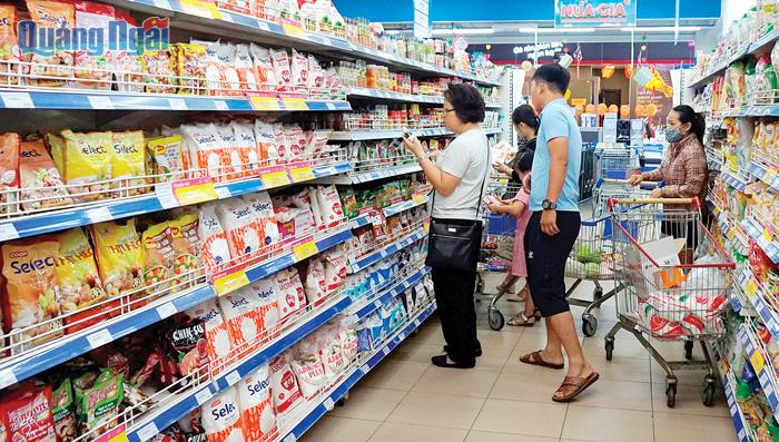 Tết Canh Tý 2020, siêu thị Co.opMart Quảng Ngãi có kế hoạch tăng số lượng, chủng loại hàng hóa, phục vụ người tiêu dùng.
