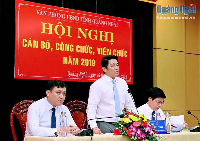  Chánh Văn phòng UBND tỉnh Nguyễn Minh Đạo quán triệt nhiệm vụ năm 2020 đến cán bộ, công chức Văn phòng UBND tỉnh.