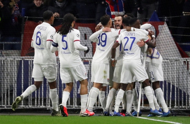 Niềm vui chiến thắng của các cầu thủ Lyon