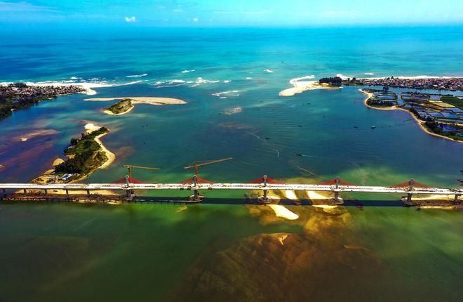 Cầu Cửa Đại đã hợp long, mở đường ra biển (ảnh internet)