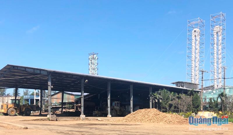 Các nhà máy sản xuất tinh bột mì của Công ty CP Nông sản thực phẩm Quảng Ngãi có nguy cơ dừng hoạt động vì thiếu vốn để thu mua nguyên liệu