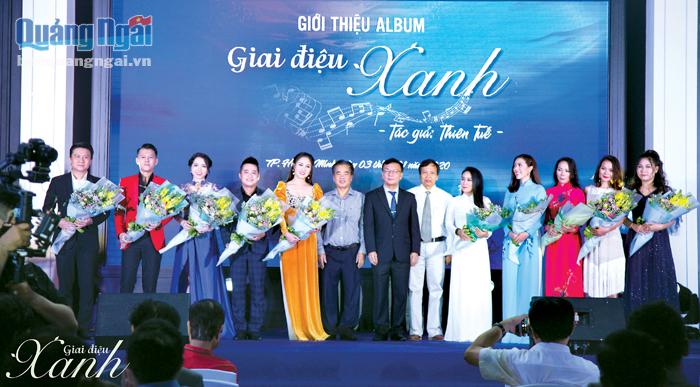 Tiến sĩ Nguyễn Thiên Tuế ra mắt album “Giai điệu xanh”.  